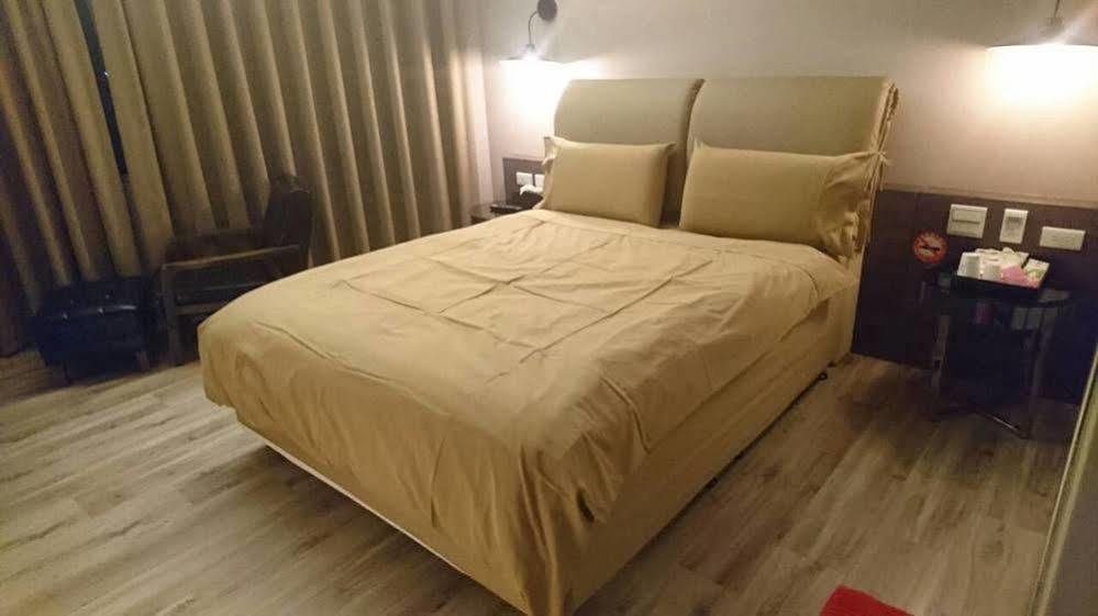 Open Room Hotel Tamsui Luaran gambar