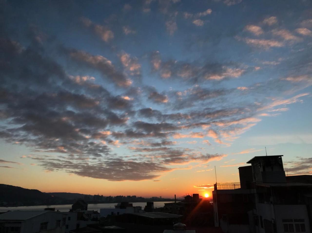 Open Room Hotel Tamsui Luaran gambar