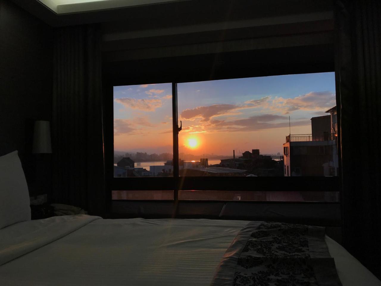 Open Room Hotel Tamsui Luaran gambar