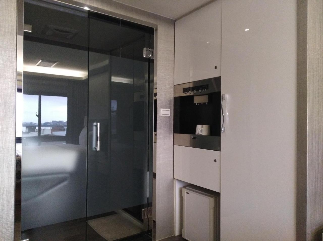 Open Room Hotel Tamsui Luaran gambar