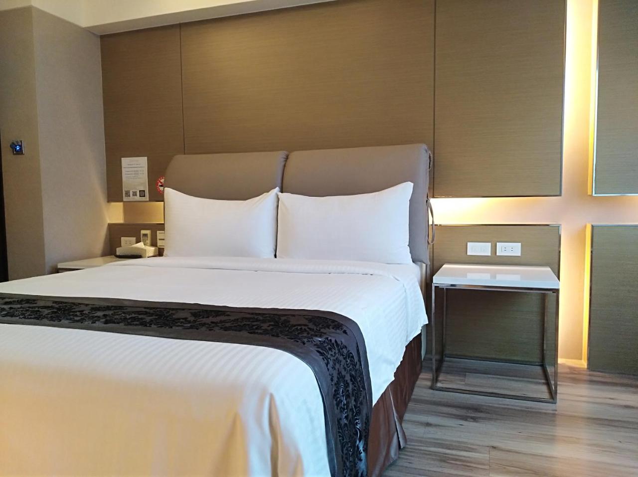 Open Room Hotel Tamsui Luaran gambar